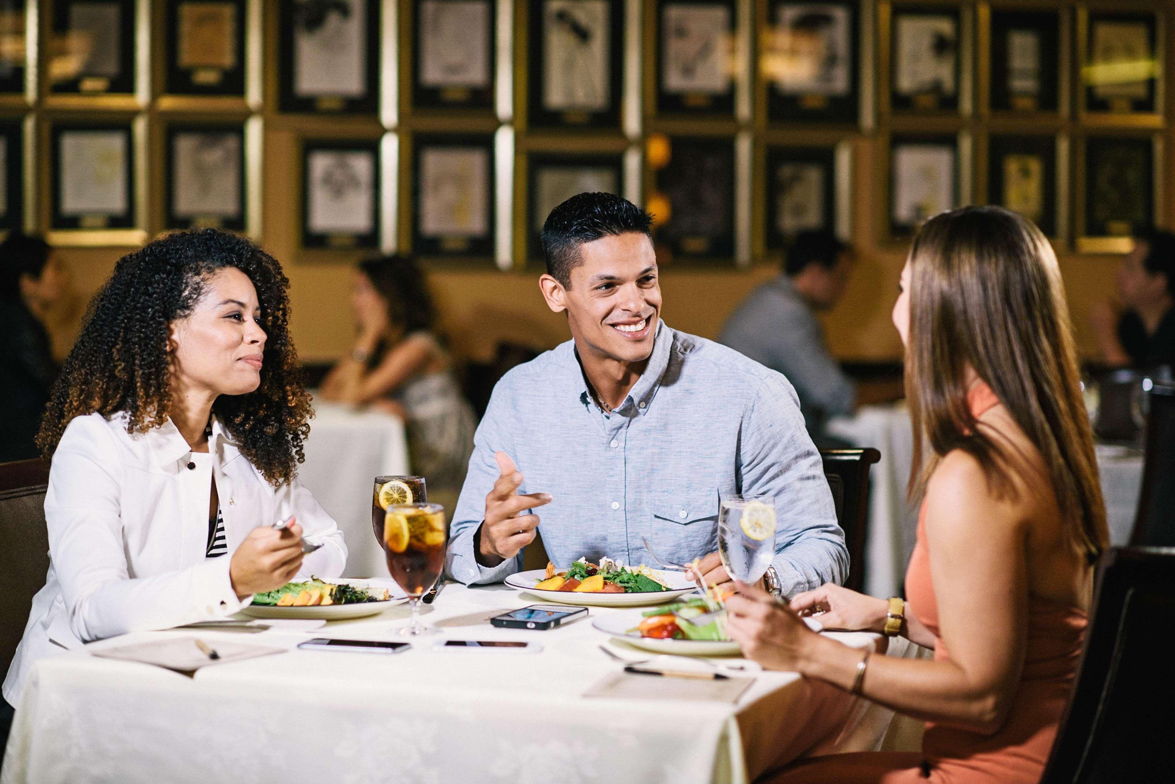 Rosen Plaza Hotel Orlando Convention Center Williamsburg Екстериор снимка